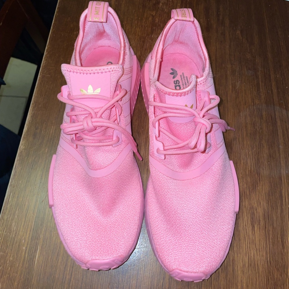 Adidas Bliss pink NMD R1 Sneakers Women’s Size 10